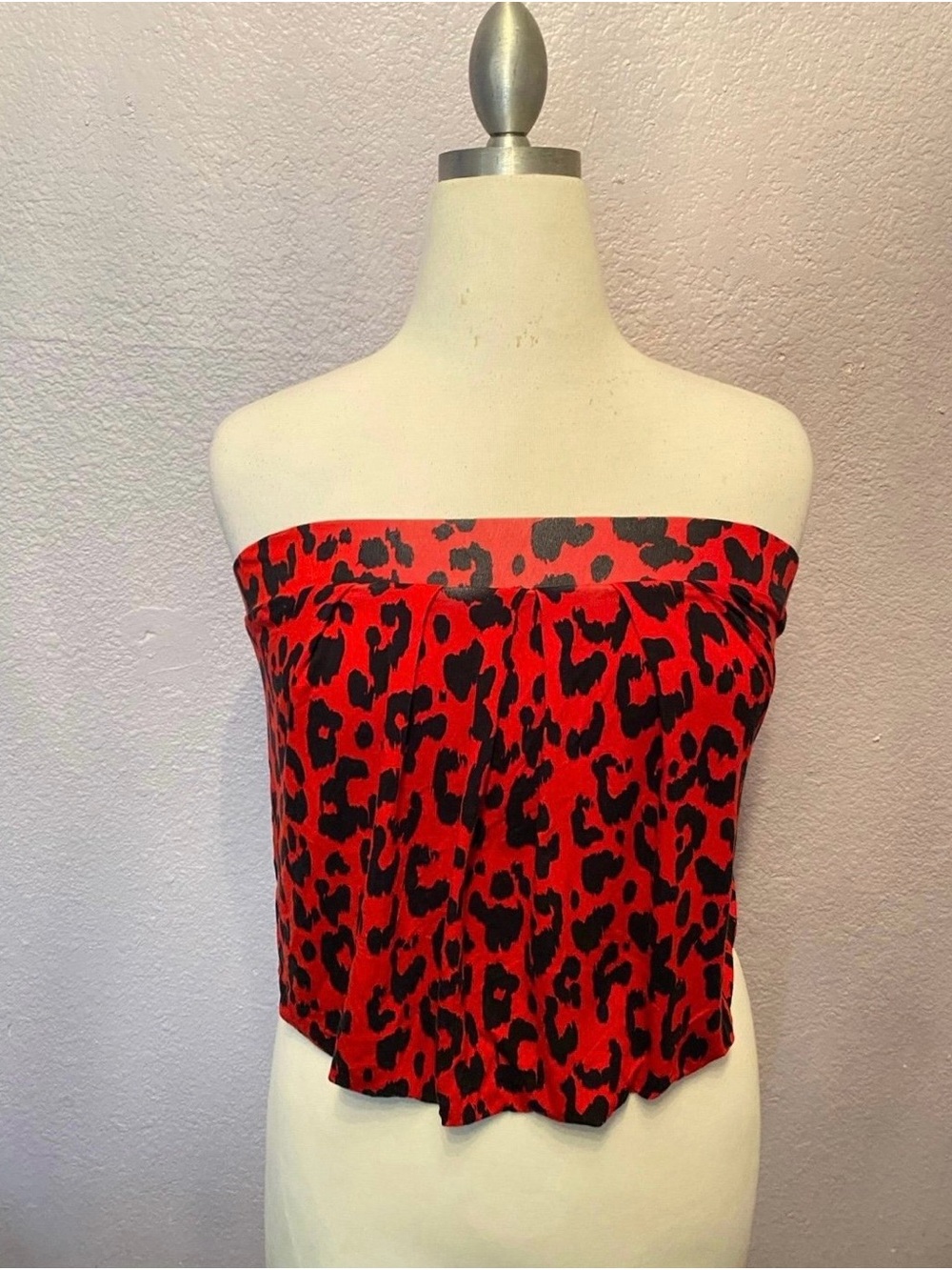 New York & company strapless blouse